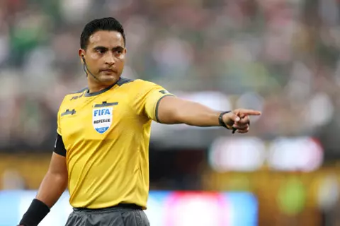 الاتحاد الهندوراسي ليلا كورة: سعيد مارتينيز حكما لمباراة الزمالك وسيراميكا كليوباترا في كأس مصر